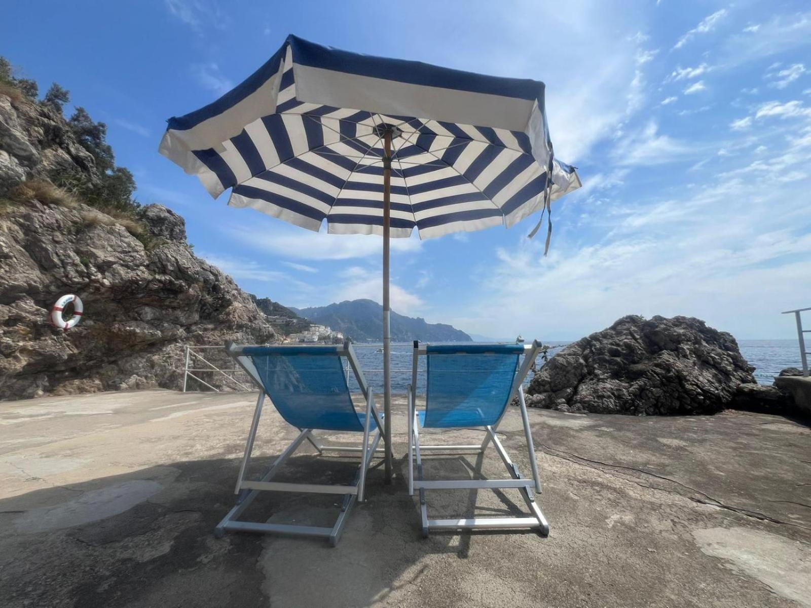 Appartamento Di Raphael Con Discesa Privata Al Mare Amalfi Zewnętrze zdjęcie