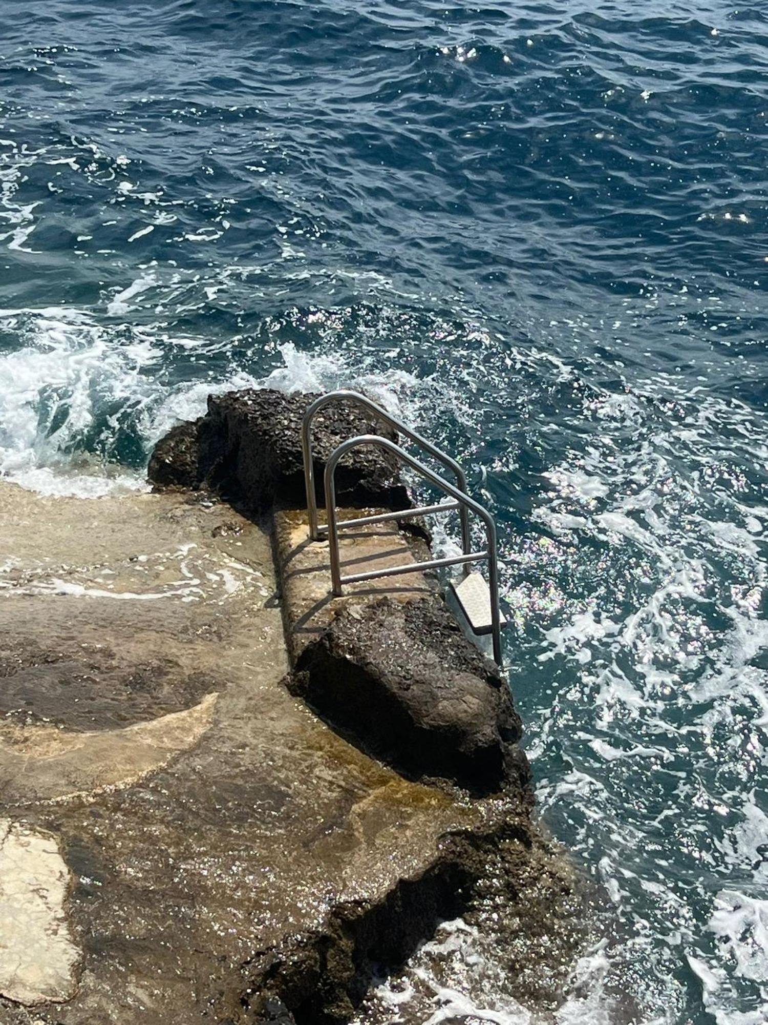 Appartamento Di Raphael Con Discesa Privata Al Mare Amalfi Zewnętrze zdjęcie