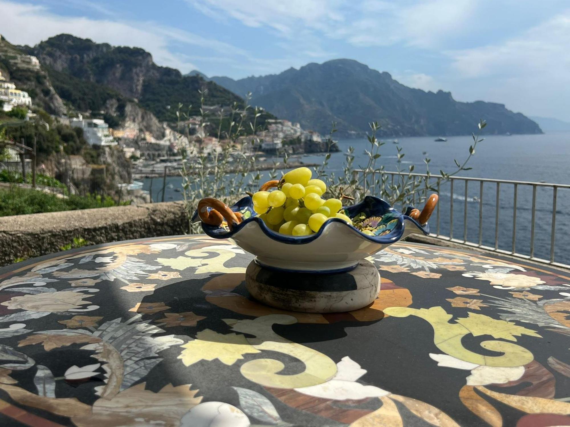 Appartamento Di Raphael Con Discesa Privata Al Mare Amalfi Zewnętrze zdjęcie